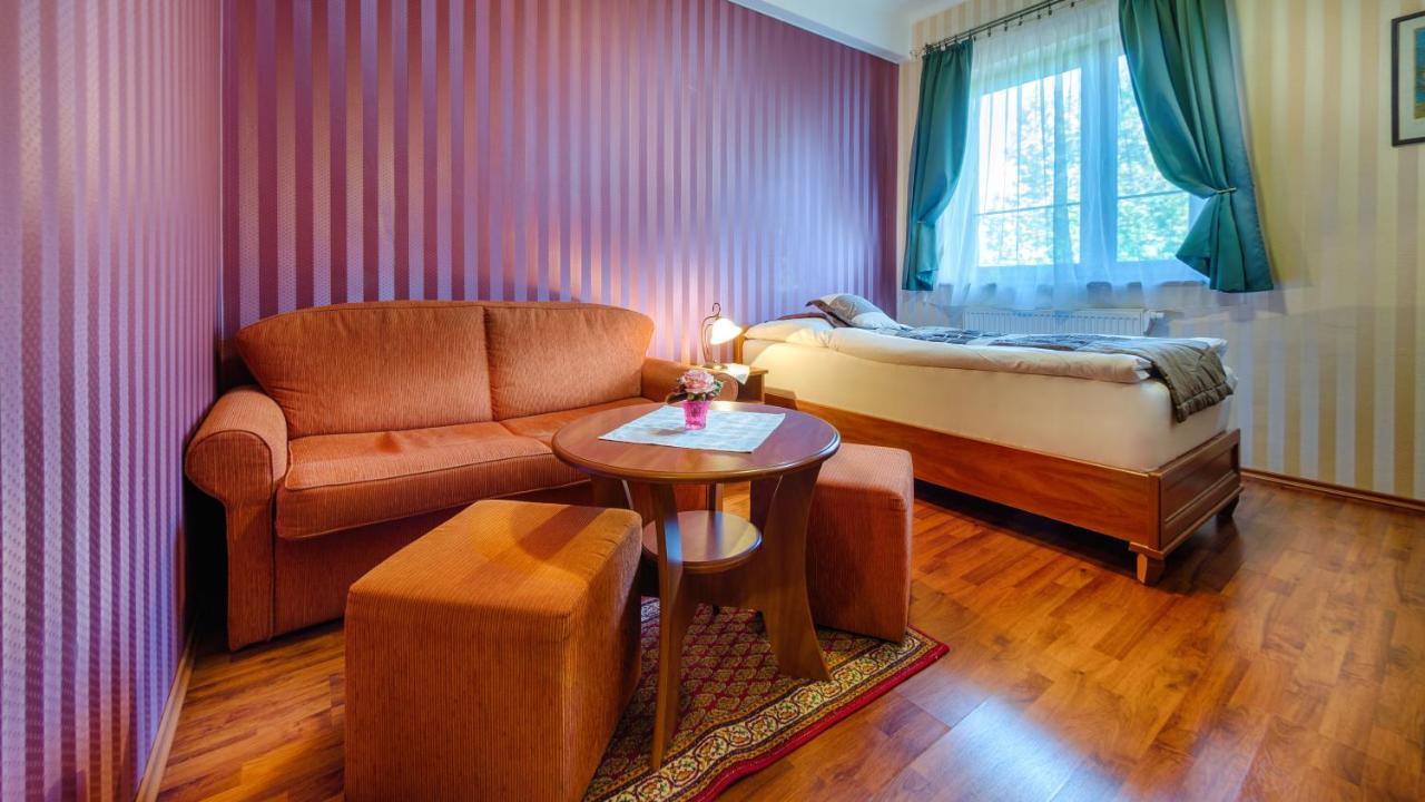 Hotel Tevel Sladkovicovo Екстериор снимка