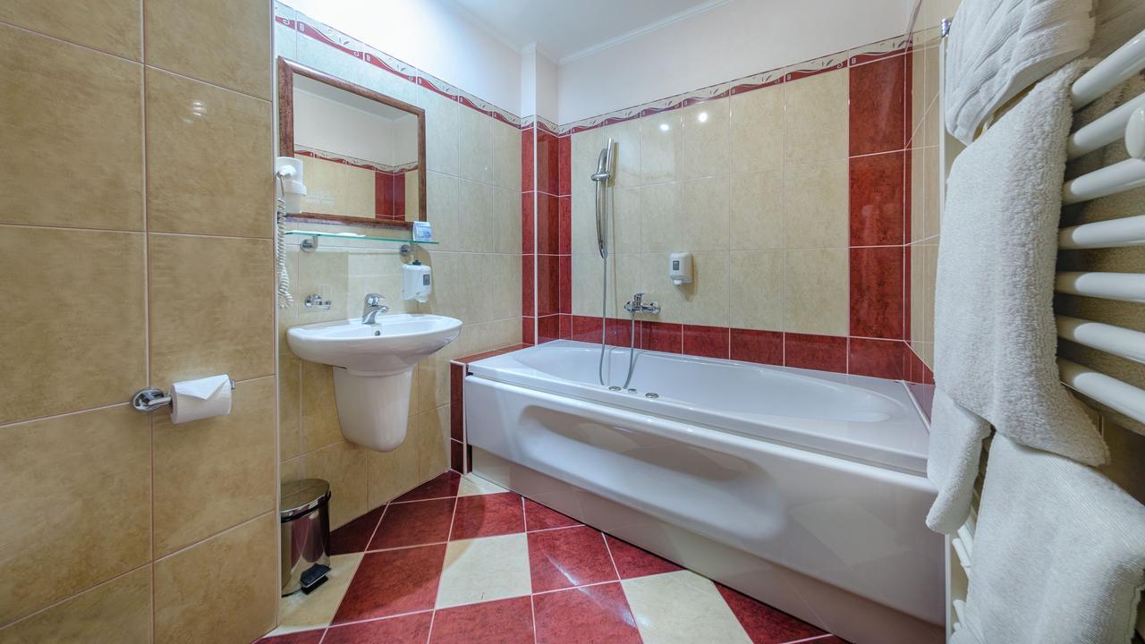 Hotel Tevel Sladkovicovo Екстериор снимка