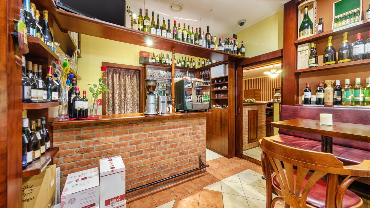 Hotel Tevel Sladkovicovo Екстериор снимка